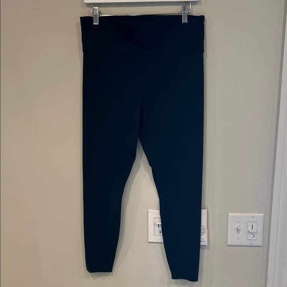 Unrl Pants - UNRL Women’s Black Leggings